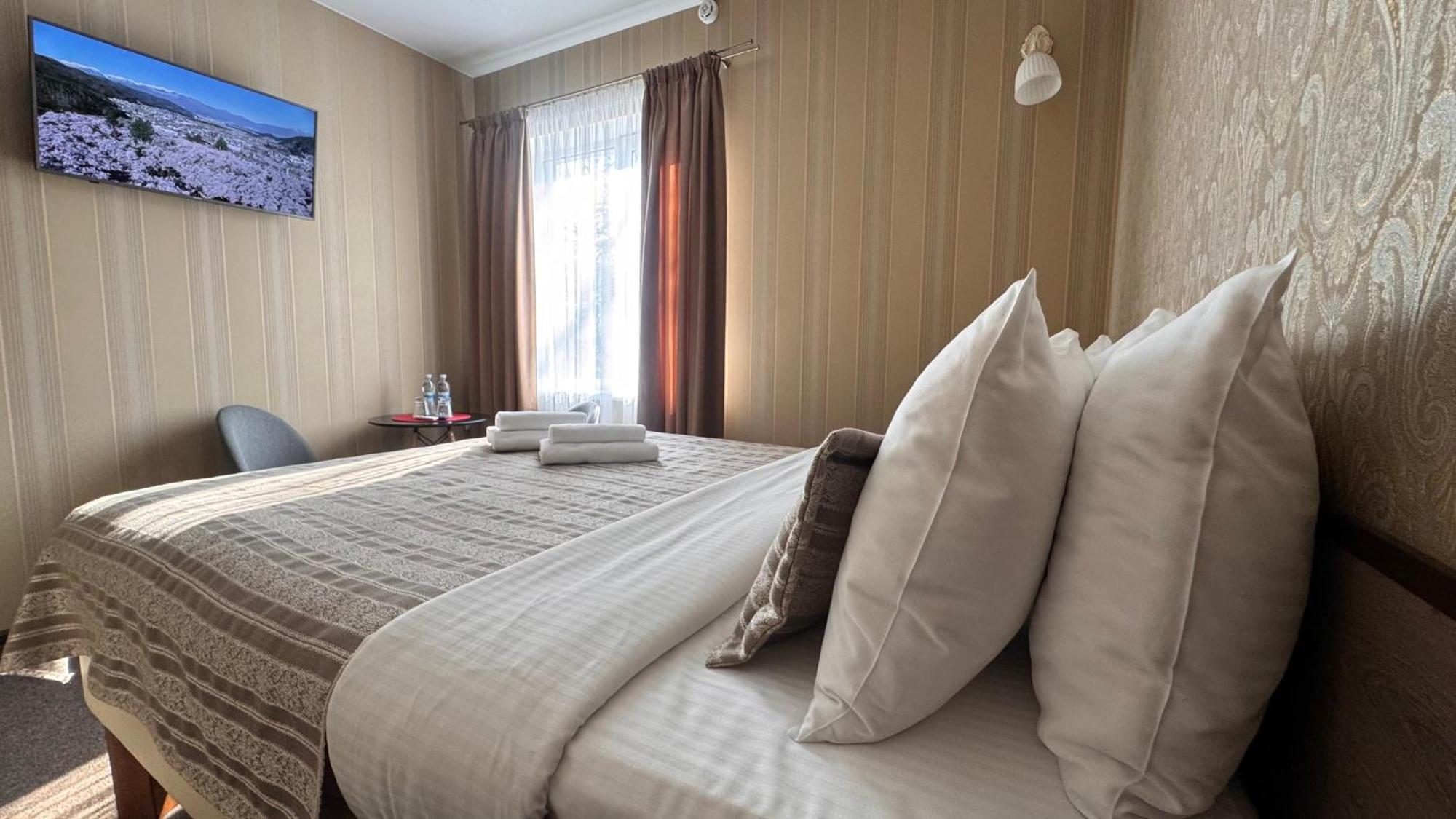 Шляпа Hotel Dnjepropetovsk Buitenkant foto