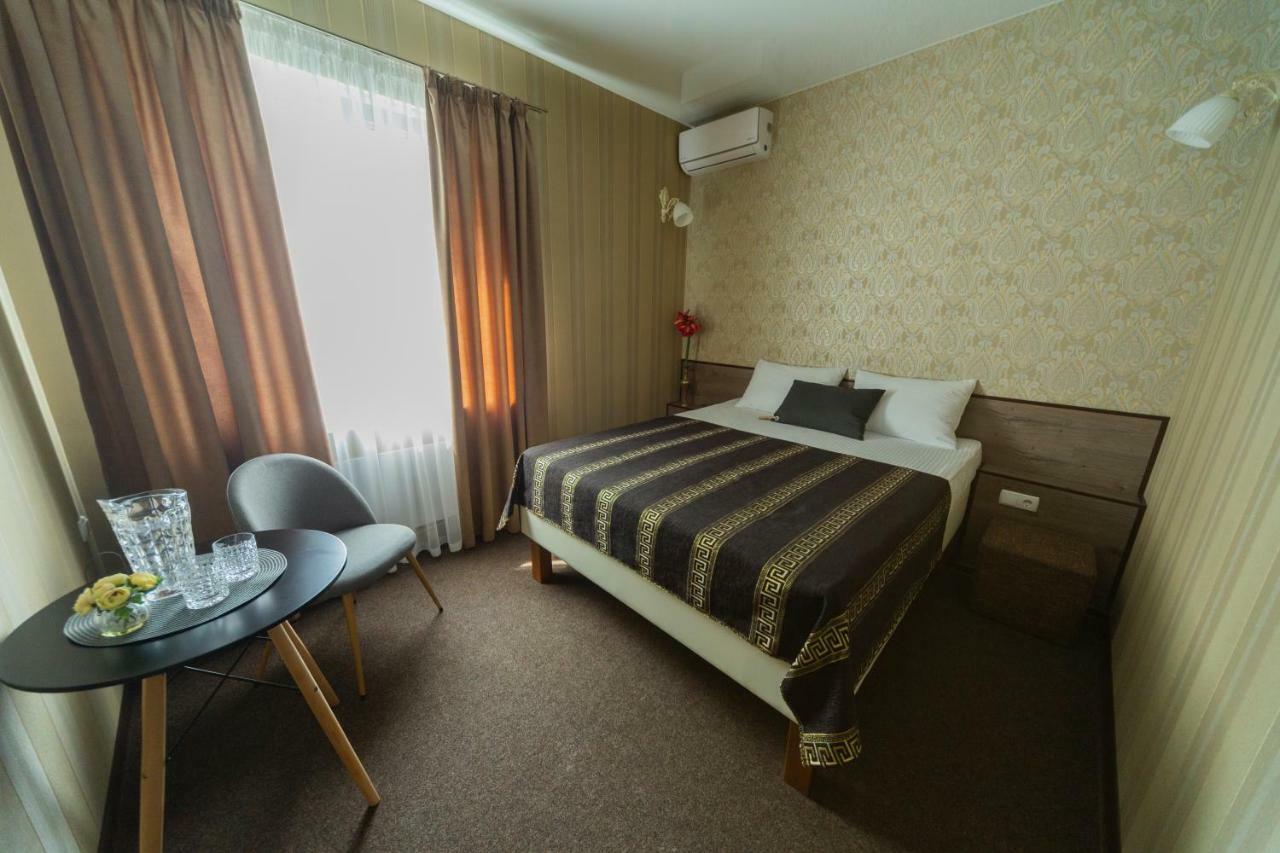 Schlapa Hotel Dnjepropetovsk Buitenkant foto